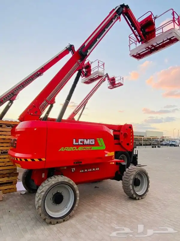 تأجير رافعات مقصيه كهربائيه وديزل. سيزر لفت ومان لفت 7