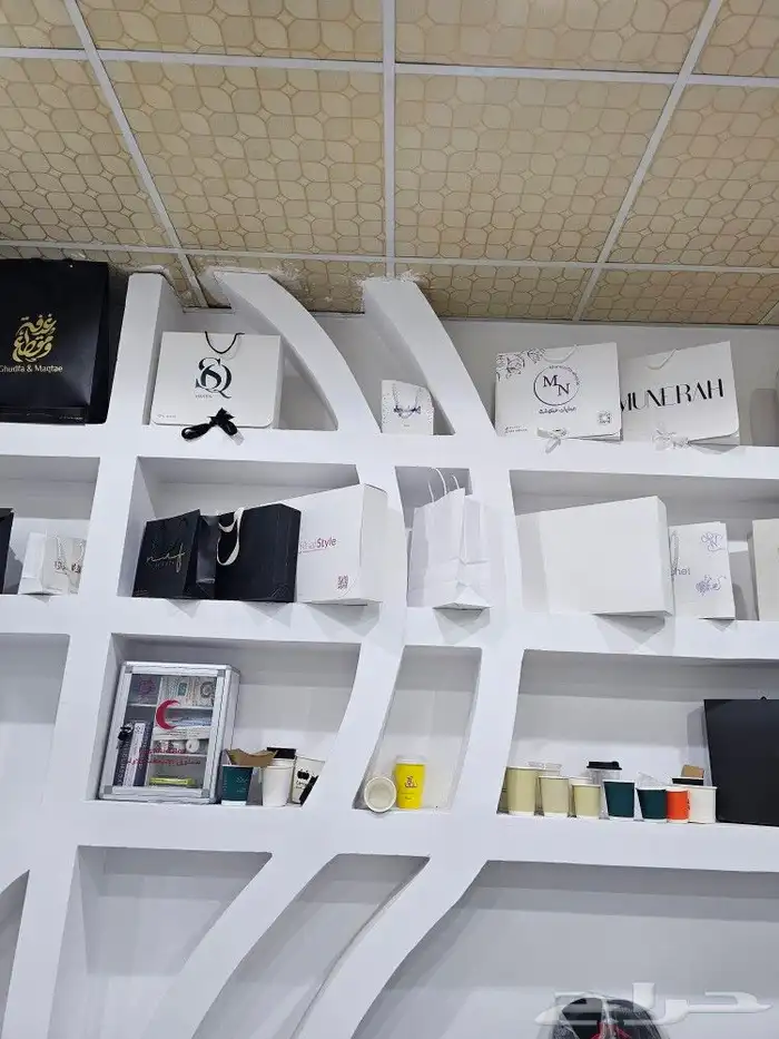مطبعة أكواب دعاية وإعلان بوكسات وأكياس 24