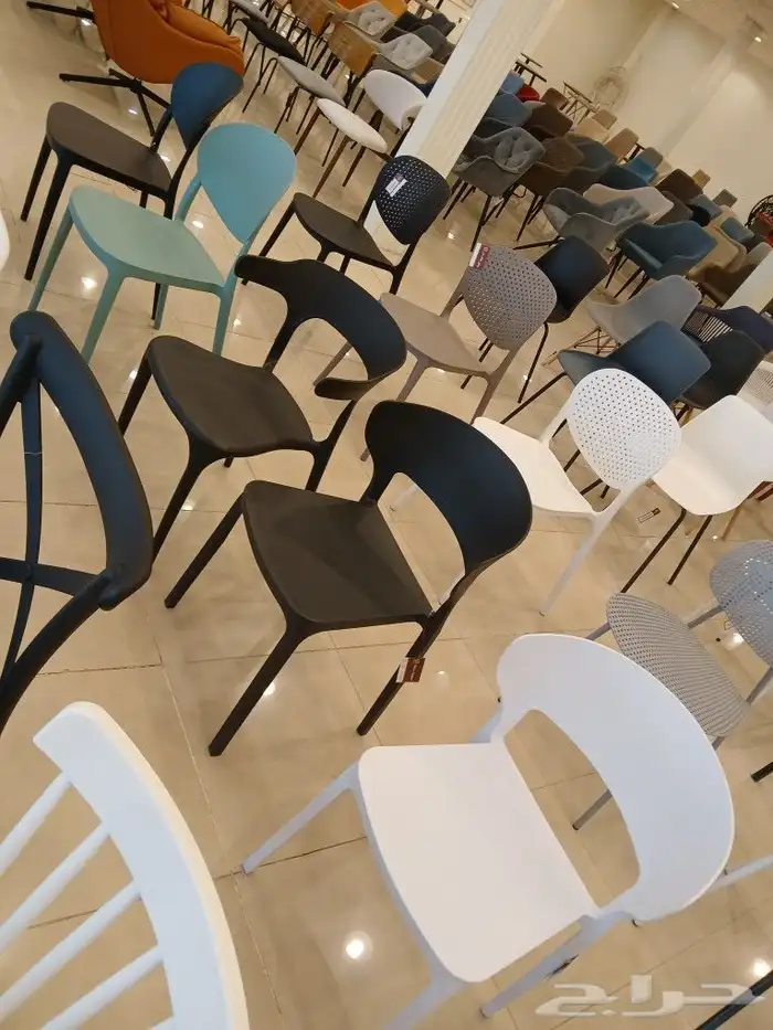 كراسي فايبر خارجيه بأشكال مختلفه 9