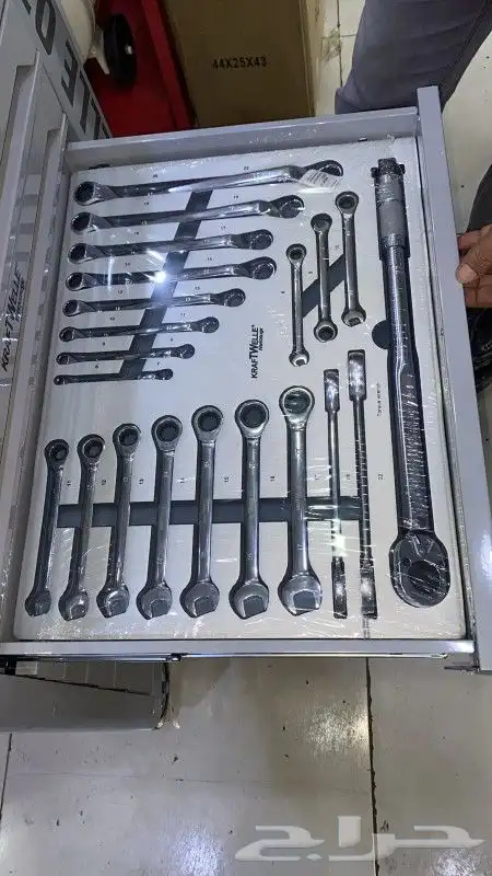 دولاب.صندوق ادراج عدة 8