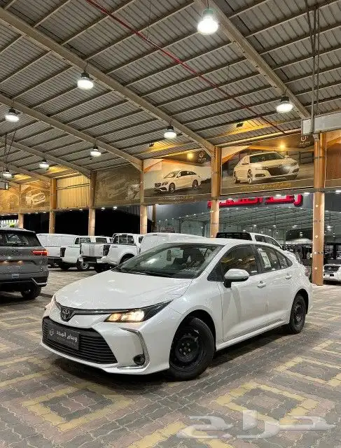تويوتا كورولا استاندر طيس ابيض موديل 2024 5