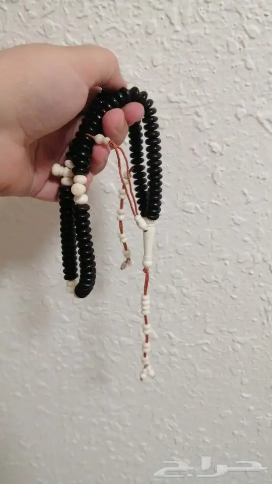 سبحة ابانوس مطعمة بعظم الجمل (جديدة) 0