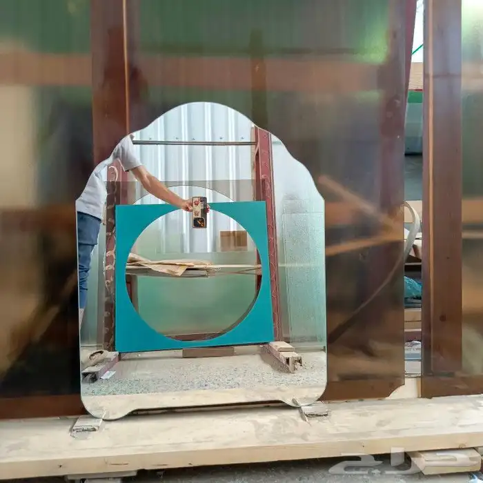 قص جميع اشكال المراياء والزجاج حسب طلب العميل 1