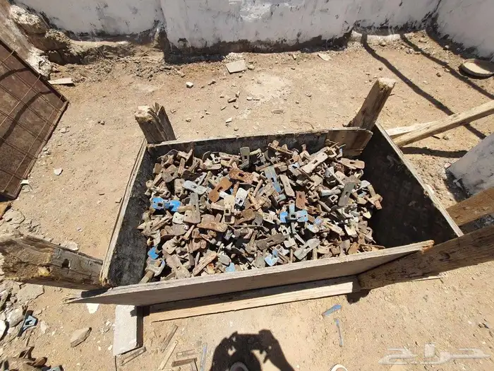 مستودع لبيع جميع انواع الاخشاب 4