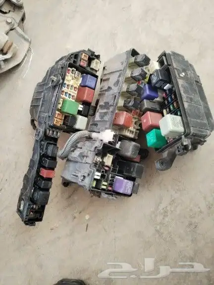 علبة فيوز كامري _ 2002 _2006 6