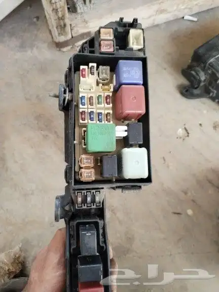 علبة فيوز كامري _ 2002 _2006 5
