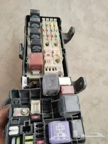 علبة فيوز كامري _ 2002 _2006 0