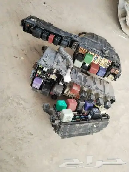 علبة فيوز كامري _ 2002 _2006 7