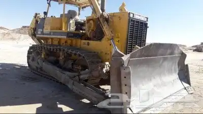 بلدوزر 155 الايجار 0