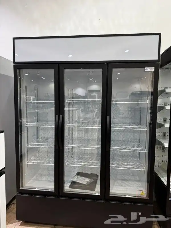 ثلاجة عرض 3 باب زجاج أسود وأبيض 2