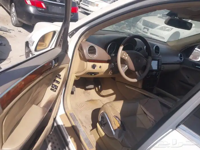 مرسيدس GL500 2007 تشليح قطع غيار فقط محركات سليمه ونظيفه 5