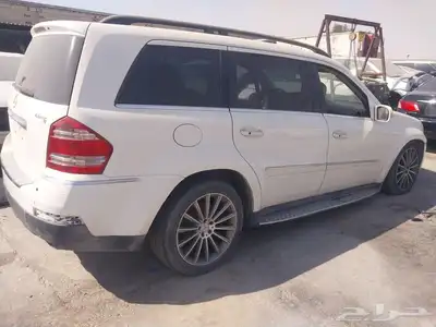 مرسيدس GL500 2007 تشليح قطع غيار فقط محركات سليمه ونظيفه 3