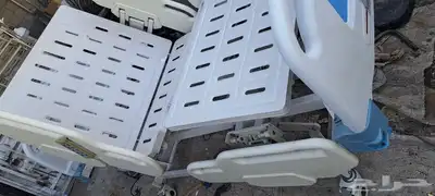 سرير طبي كهربائي فرشه للبيع 10حركات با 6