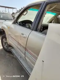 قطع غيار لاندكروزر 2004 2