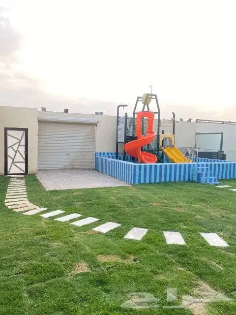 شاليه مسبحين كبير للايجار اليومي 7