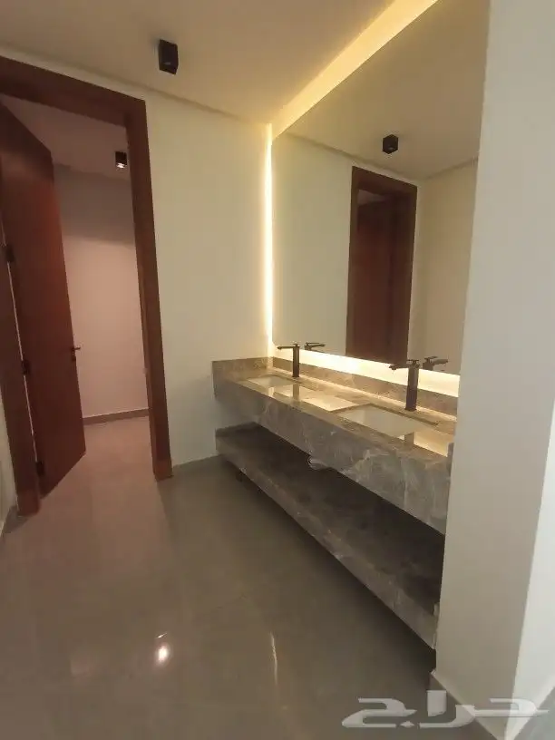 معلم سباك سوري 0