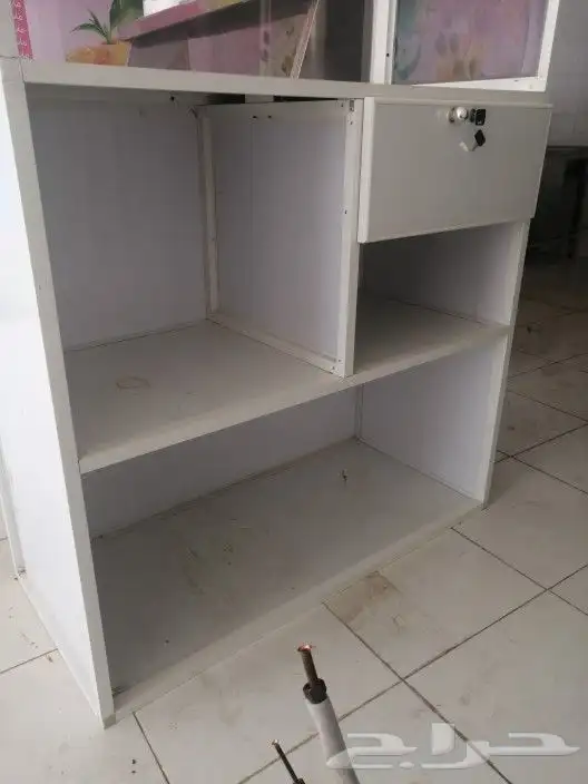 للبيع ثلاجات ومكيف سبليت 4