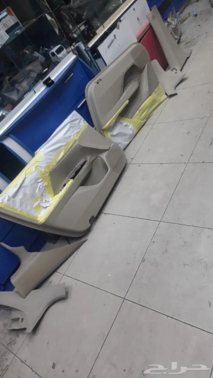 رش ديكورات داخليه وتغيير الداخليه لاكورد من البيج الى الرصاص 3