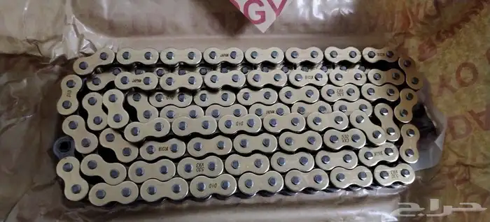 جنزير ذهبي للريس و بواجي رياضيه وجنزير ذهبي صحراوي ورابتر 1