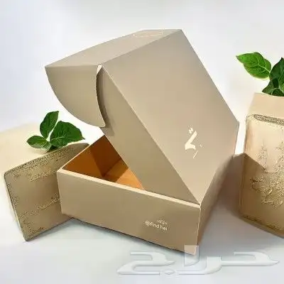 بوكسات واكياس ورقيه باحدث الاشكال والتصاميم 0