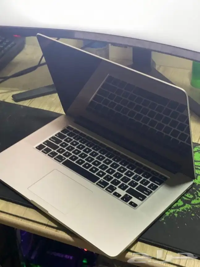 ماك بوك برو 16 بسعر طيب 1