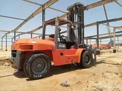 رافعات شوكيه فواركلفة سيزرلف سكين للايجار 0