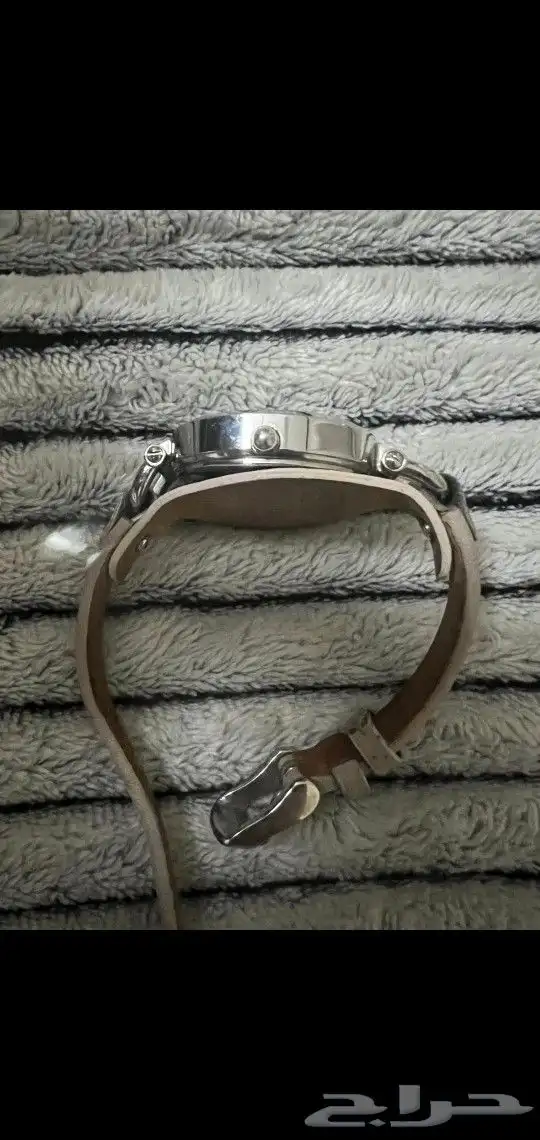 ساعه نسائيه جميله ماركه فوسيل 4