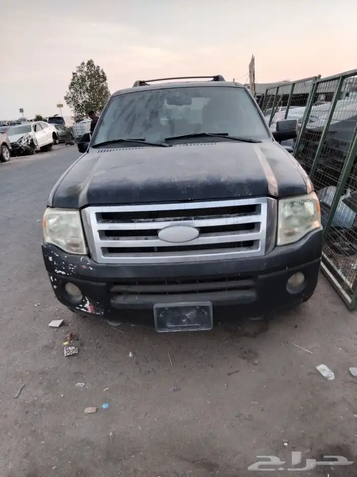 يوجد لدينا قطع غيار السيارات الإكسبديشن 0