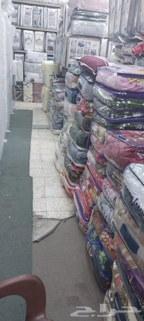 يوجد لدينا جميع انواع المراتب والسراير والبكسات والبطانيات و 5