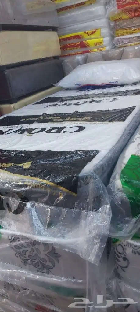 يوجد لدينا جميع انواع المراتب والسراير والبكسات والبطانيات و 1