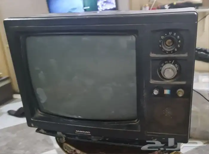 تلفزيون قديم فرار 0