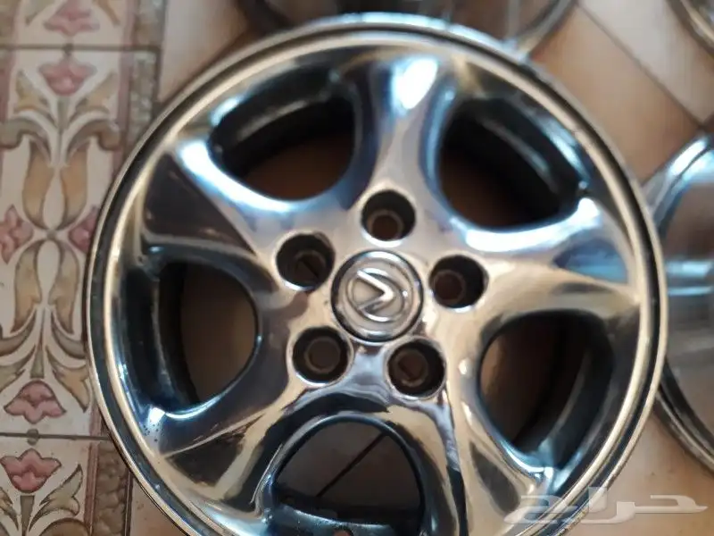 جنوط لكزيس . 3
