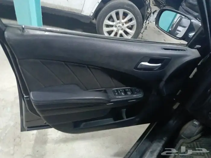 يوجد لدينا مندوب جميع قطع السيارات في دبي 4