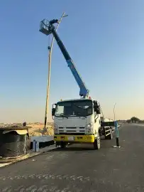 كرينات روافع شوكي ة ومقصية جميع انواع المعدات 0