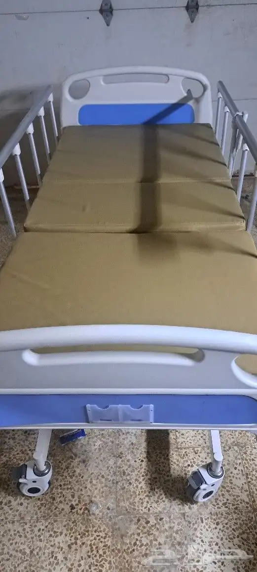 سرير طبي كهربائي معا مرتبه ومعا التوصيل وضمان با 1000 3