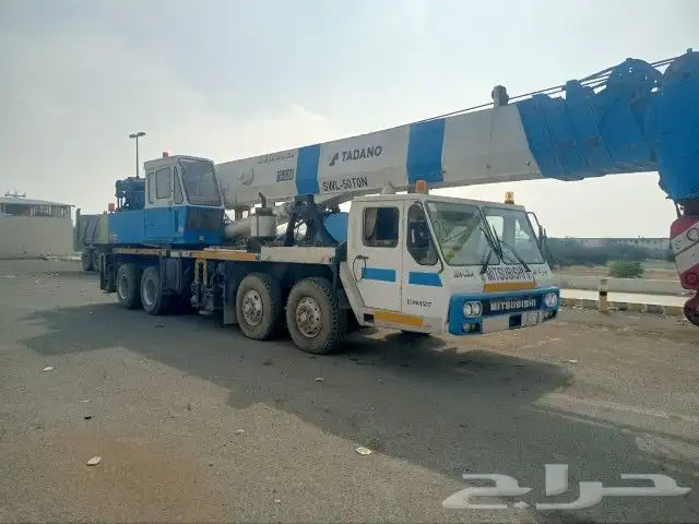 كرينات روافع شوكي ة ومقصية جميع انواع المعدات 3