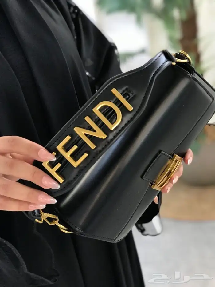 شنط فندي الشكل الجديد 18