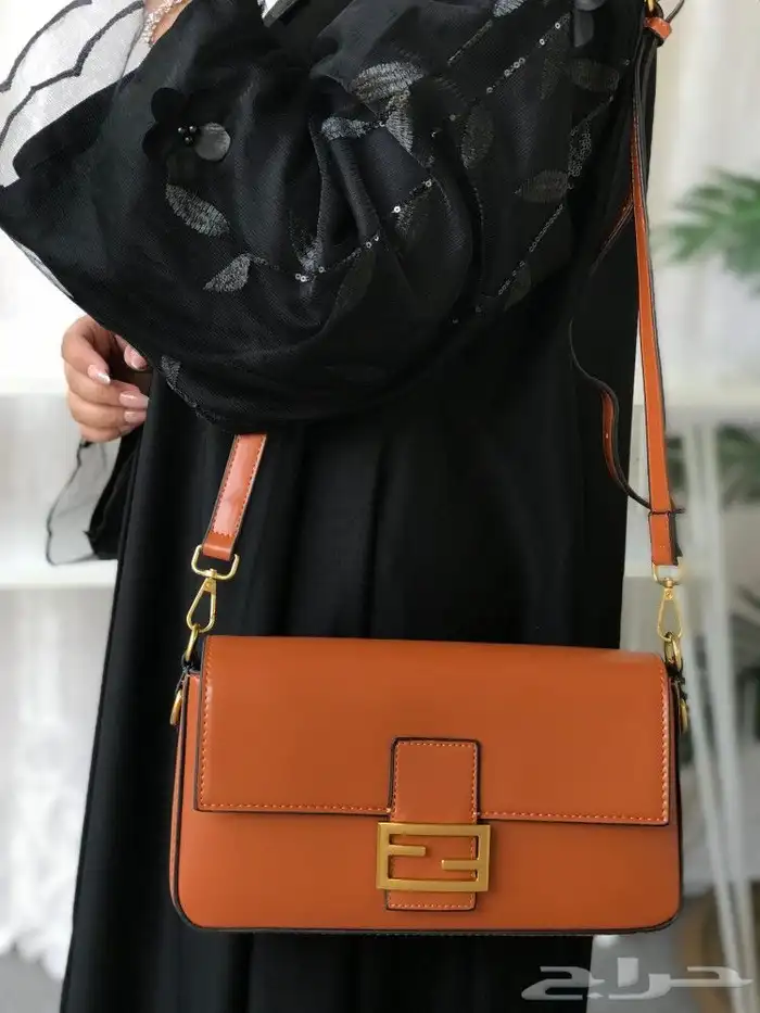 شنط فندي الشكل الجديد 15