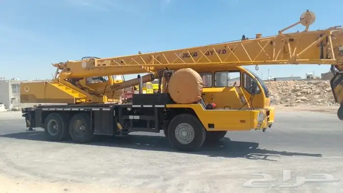 كرينات روافع شوكي ة ومقصية جميع انواع المعدات 6