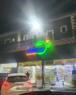 حروف بارزة طباعة استيكرات وبنرات 16