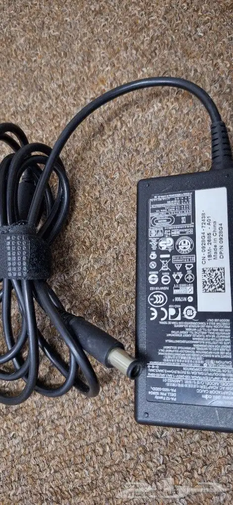 بطاريات وشواحن لابتوب وكالة للبيع 3