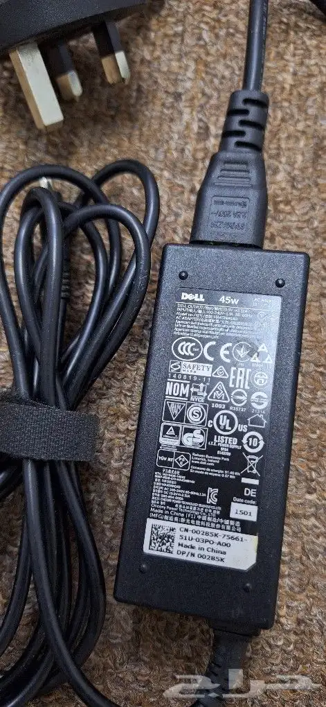 بطاريات وشواحن لابتوب وكالة للبيع 7