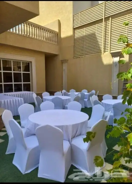 قهوجين وصبابين رجال ونساء كراسي وطاولات وزل ألعاب 1