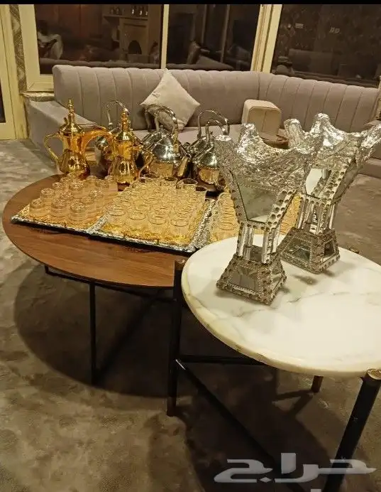 قهوجين وصبابين رجال ونساء كراسي وطاولات وزل ألعاب 4