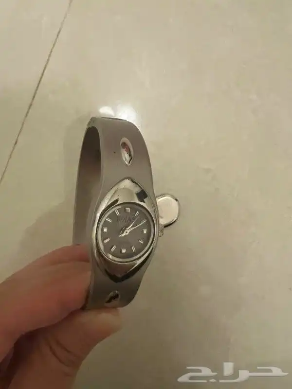 للبيع ساعات نسائيه متنوعه 9