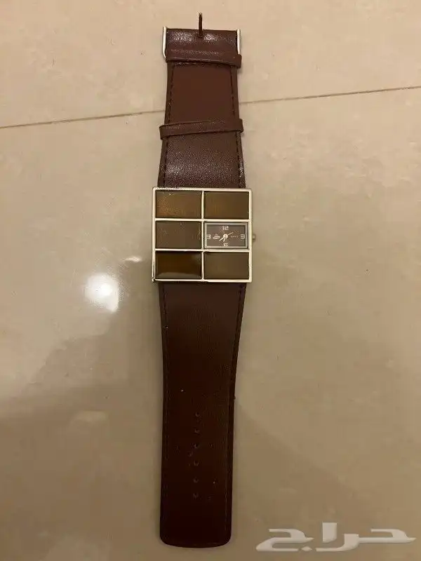 للبيع ساعات نسائيه متنوعه 1
