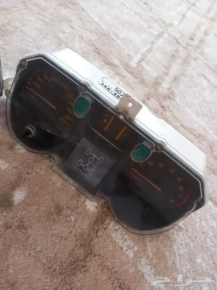 للبيع عدادات جيب باجيرو وقفل سبير 5