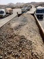 جميع المواد موجود بطحاء لياسه .دفان .زفلت .مقشور 6