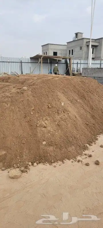 جميع المواد موجود بطحاء لياسه .دفان .زفلت .مقشور 1
