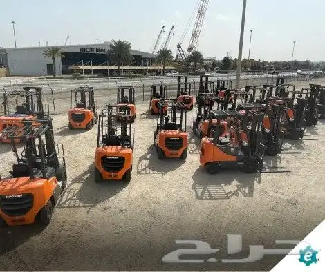 رافعه شوكية للايجار 3طن في الخرج 1